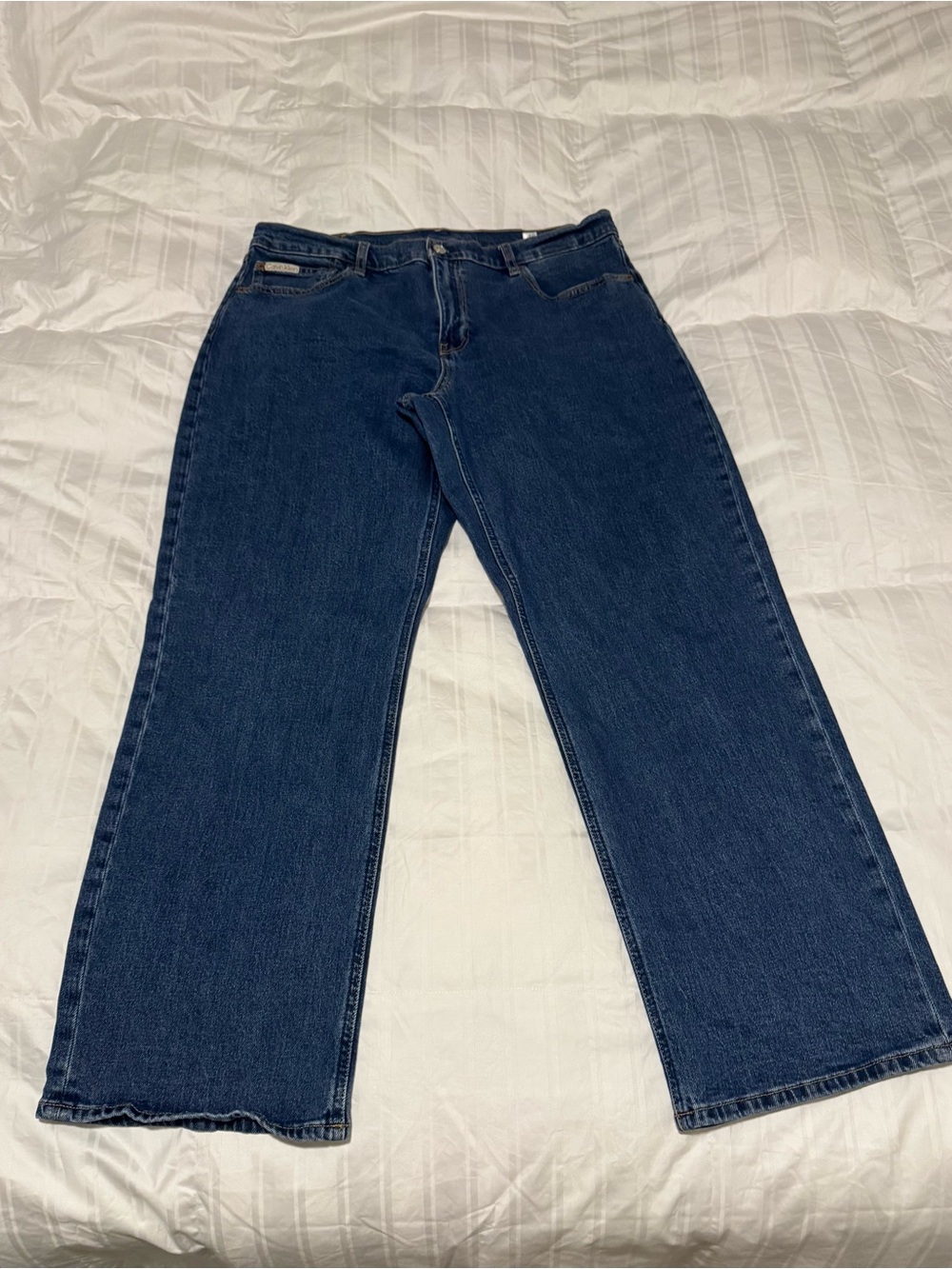 Calvin Klein Jeans Signature 90s Straight Leg Jeans – Size W33